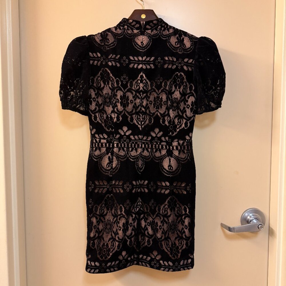 Alice McCall Eyes On Me Free People Black Velvet Lace Mini Dress S/M 4/6 - Picture 6 of 9
